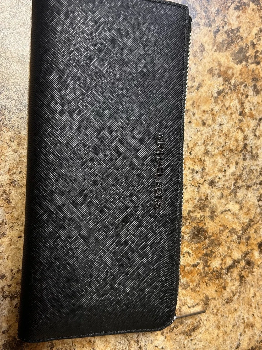 NWT!! Michael Kors Black Saffiano Zip Around Wallet